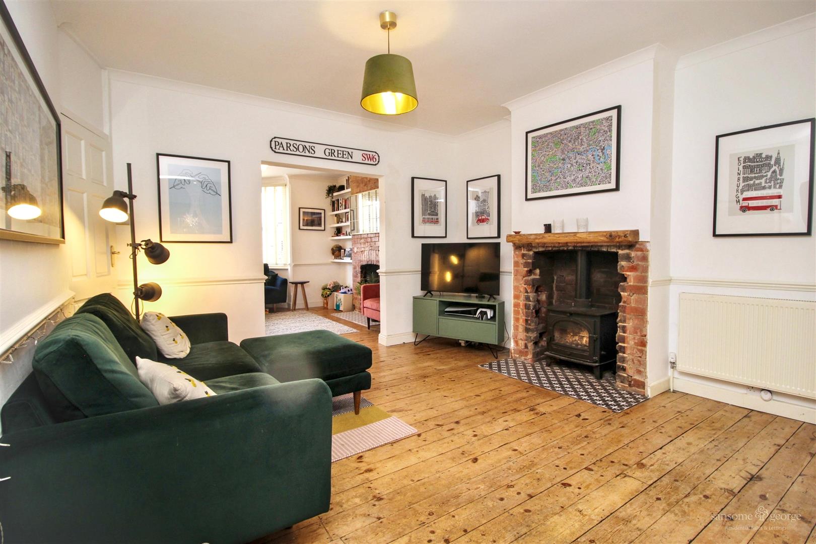 3 bed property in Grovelands Road, Reading